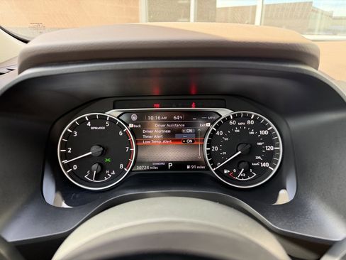 Used 2023 Nissan Rogue SV w/ SV Premium B Package image 21