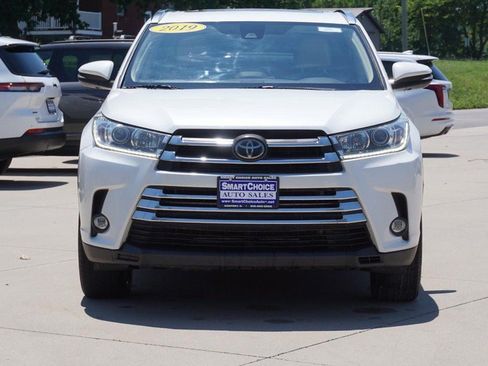 Used 2019 Toyota Highlander Limited AWD/4WD image 8