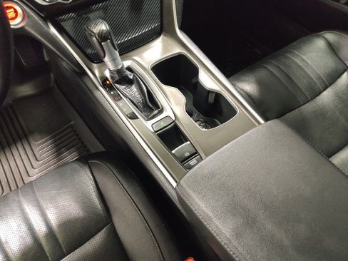 Used 2019 Honda Accord EX-L image 26