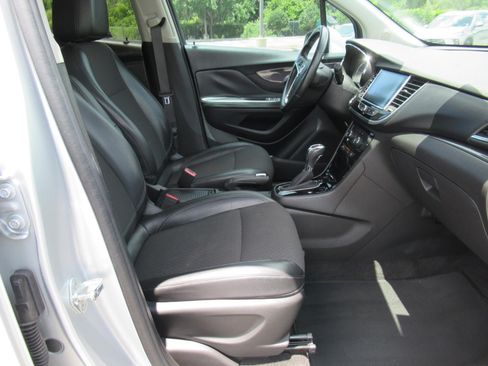 Used 2019 Buick Encore Preferred FWD image 10