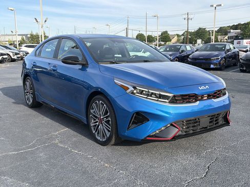 Used 2022 Kia Forte GT w/ GT2 Package FWD image 3