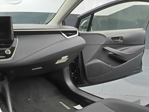 Used 2023 Toyota Corolla LE FWD image 15