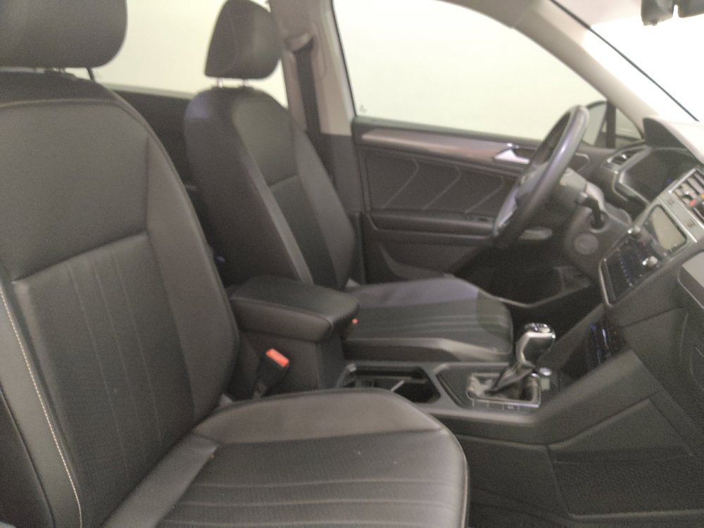 Used 2022 Volkswagen Tiguan SE FWD image 21
