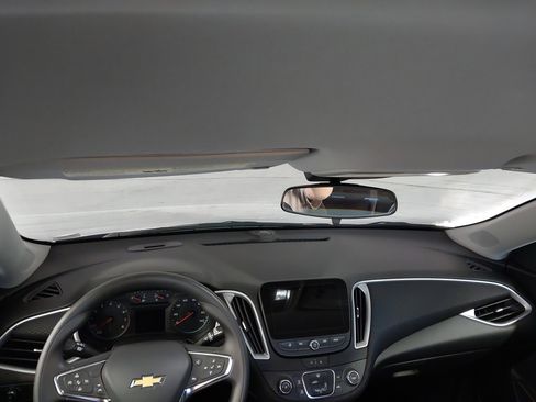 Used 2024 Chevrolet Malibu LS image 5