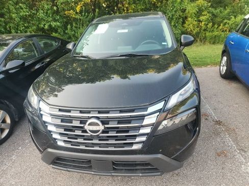 Used 2024 Nissan Rogue S AWD/4WD image 13