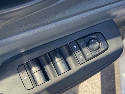 Certified 2025 Toyota Prius LE image 22