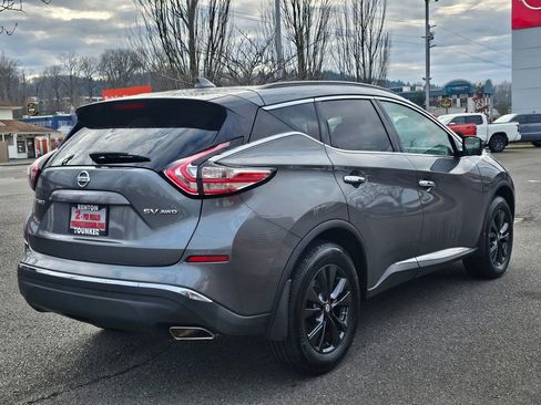 Used 2018 Nissan Murano SV w/ Premium Package image 5