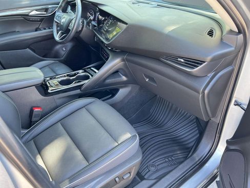Used 2023 Buick Envision Essence image 30