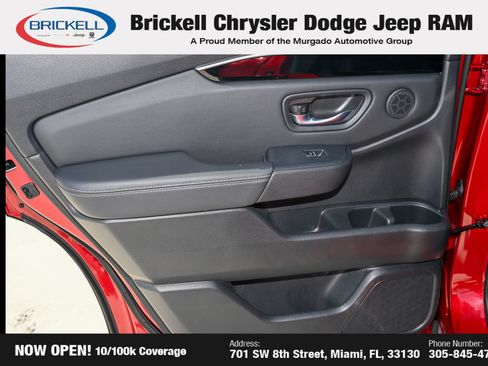 Used 2025 Honda Pilot EX-L image 11