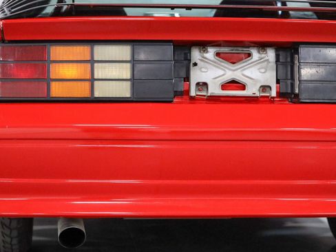 Used 1991 Chevrolet Camaro RS RWD image 21
