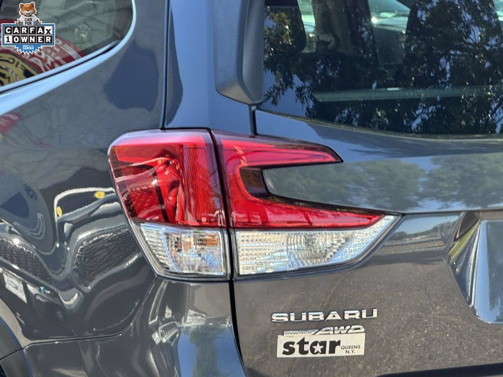 Used 2023 Subaru Forester Premium AWD/4WD image 9