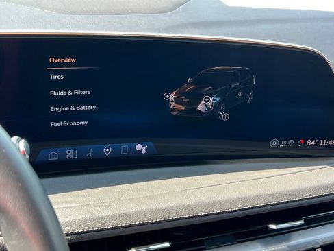 Certified 2025 Cadillac XT4 Premium Luxury FWD image 39