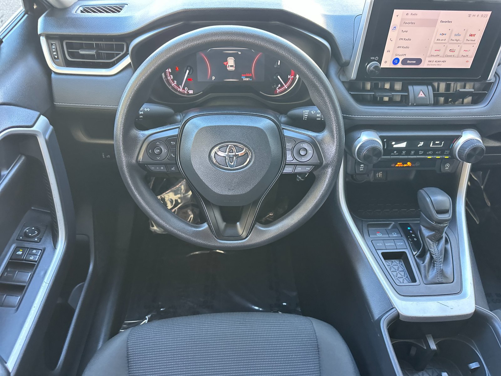 Used 2025 Toyota RAV4 LE FWD image 13