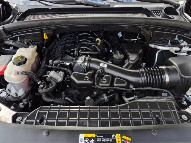 Used 2023 Jeep Grand Cherokee Limited AWD/4WD image 38