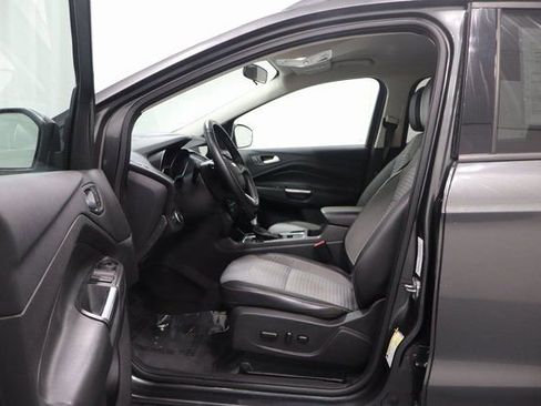 Used 2018 Ford Escape SE w/ SE Sport Appearance Package FWD image 10