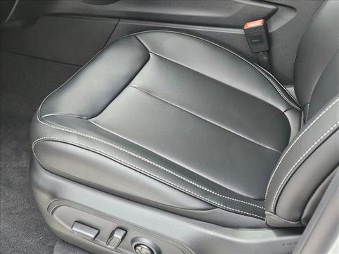 New 2026 Jeep Grand Cherokee L Limited RWD image 4