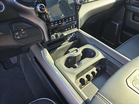 Used 2024 RAM 3500 Laramie w/ Night Edition image 29