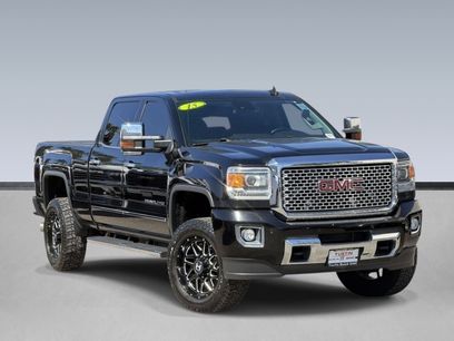 Used 2015 GMC Sierra 2500 Denali w/ Duramax Plus Package