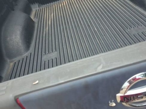 Used 2011 Nissan Frontier SV RWD image 8