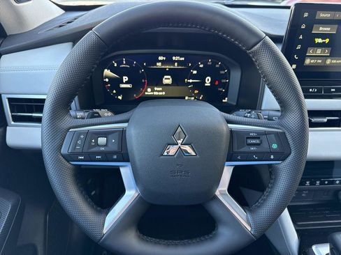 New 2026 Mitsubishi Outlander SE FWD image 15
