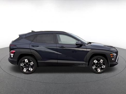 Used 2025 Hyundai Kona SEL AWD/4WD image 16