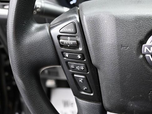 Used 2023 Nissan Frontier SV w/ Tow Package image 16