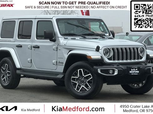 Used 2024 Jeep Wrangler Sahara image 1