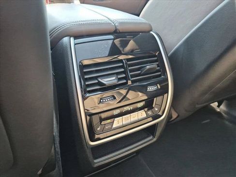 Used 2021 BMW X5 M w/ Competition Package AWD/4WD image 18