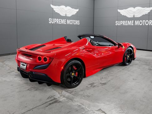 Used 2021 Ferrari F8 Tributo RWD image 5