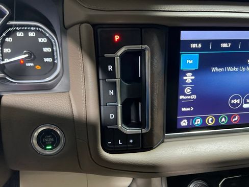 Used 2021 GMC Yukon Denali w/ LPO, Illumination Package RWD image 39