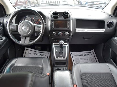Used 2014 Jeep Compass Latitude AWD/4WD image 15