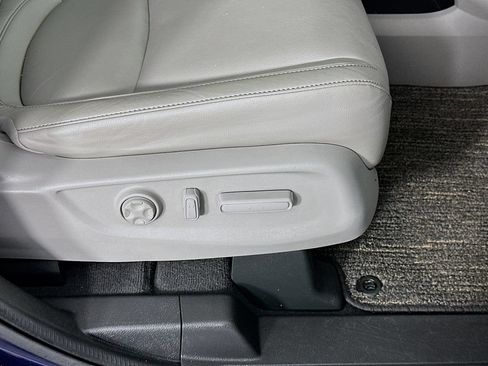Used 2023 Honda Odyssey Touring image 23