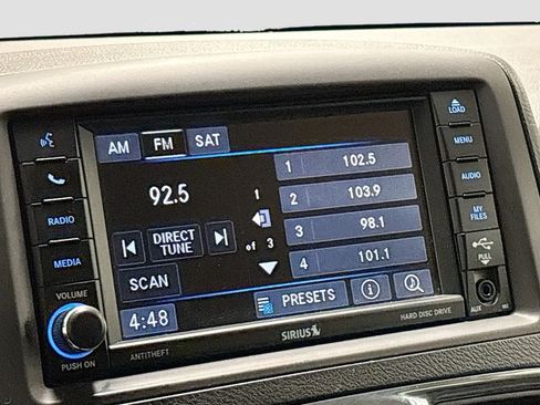 Used 2015 Chrysler Town & Country Touring w/ Driver Convenience Group FWD image 7