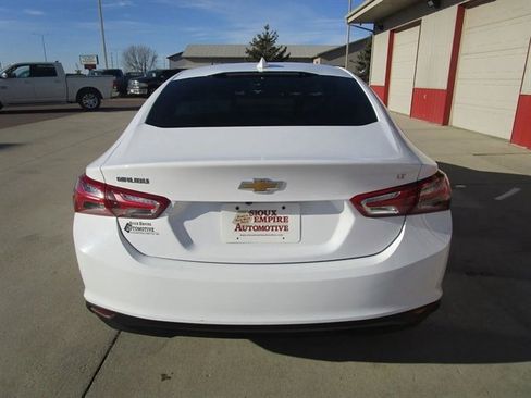 Used 2022 Chevrolet Malibu LT image 8