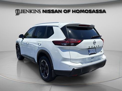 Certified 2024 Nissan Rogue SV w/ SV Premium Package FWD image 7