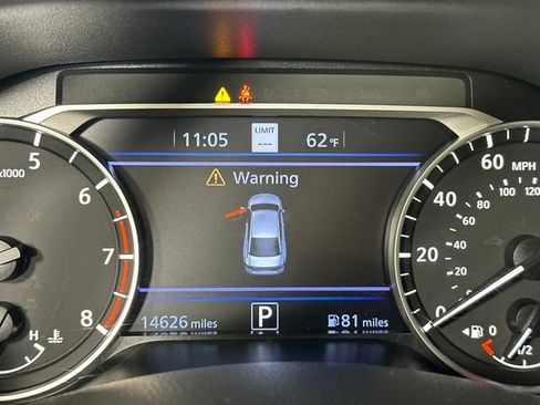 Used 2023 Nissan Altima 2.5 SV w/ SV Premium Package image 18