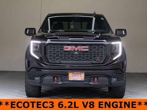 Used 2022 GMC Sierra 1500 AT4 w/ AT4 Premium Package AWD/4WD image 4