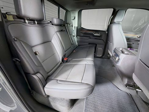 Used 2025 GMC Sierra 1500 Denali w/ Denali Reserve Package image 29