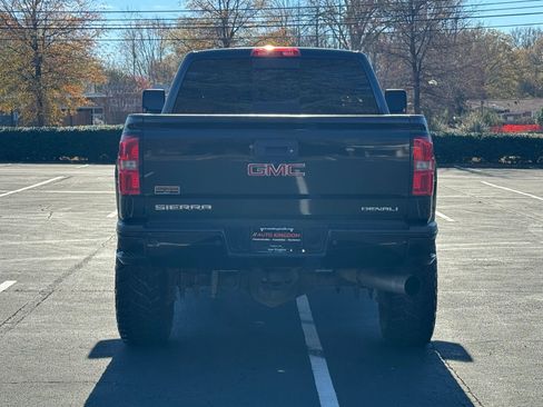 Used 2016 GMC Sierra 2500 Denali w/ Duramax Plus Package AWD/4WD image 7
