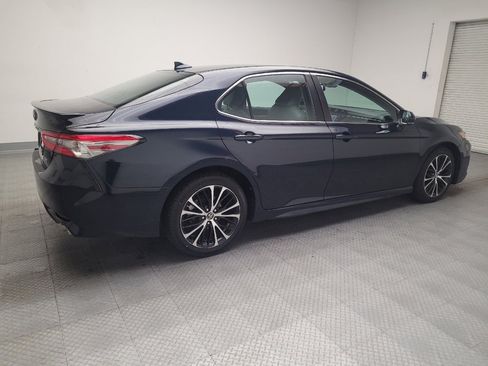 Used 2019 Toyota Camry SE w/ Convenience Package image 10