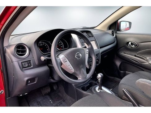Used 2019 Nissan Versa SV image 15