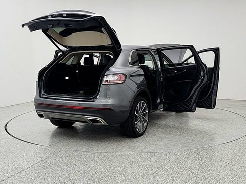 Used 2023 Lincoln Nautilus Reserve w/ Equipment Group 201A AWD/4WD image 11