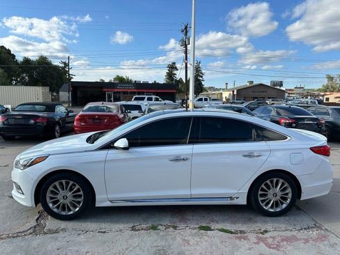 Used 2015 Hyundai Sonata Limited w/ Option Group 06 FWD image 4