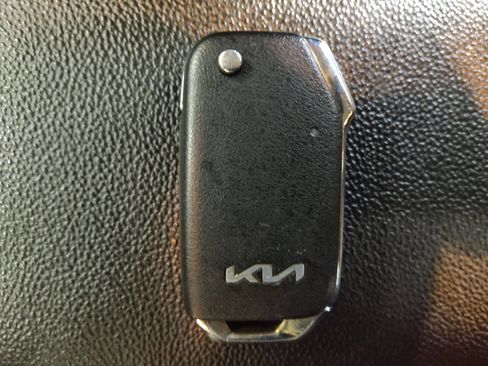 Used 2024 Kia Forte LX FWD image 32