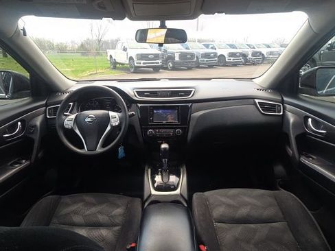 Used 2014 Nissan Rogue S image 21