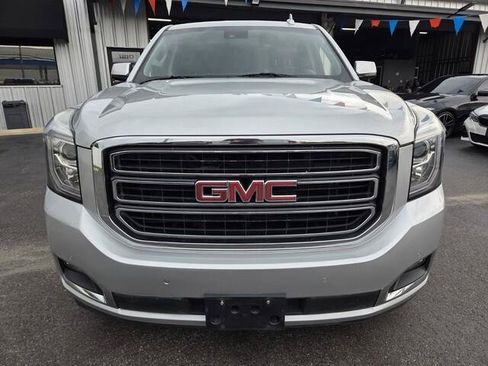 Used 2017 GMC Yukon SLT RWD image 2
