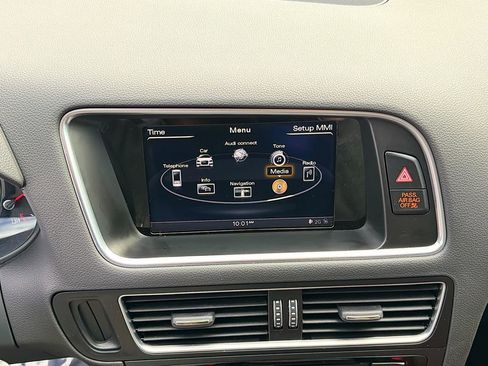 Used 2017 Audi Q5 2.0T Premium Plus w/ Technology Package image 30