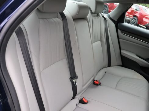 Used 2018 Honda Accord EX-L image 12