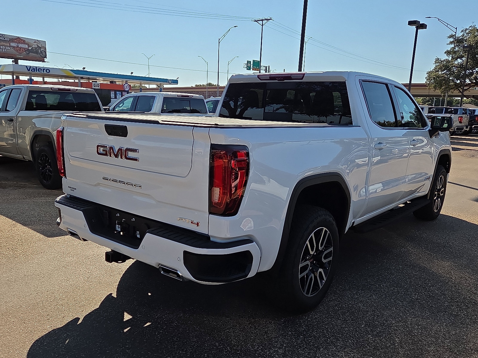 New 2026 GMC Sierra 1500 AT4 w/ AT4 Premium Package AWD/4WD image 4