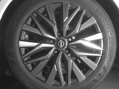 Used 2025 Nissan Altima 2.5 SV image 14